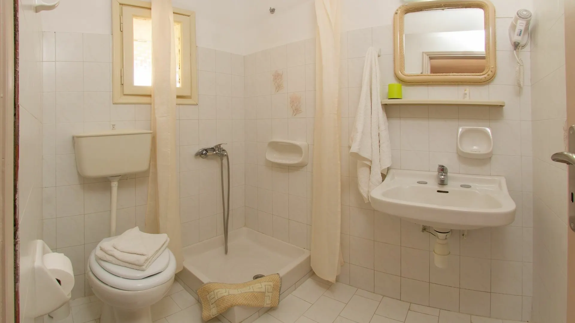 Minas Apartments フィスカルドン 0*,